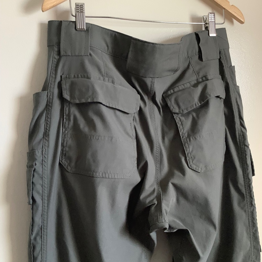 Duluth Trading Co Mens Dry on the Fly Relaxed Fit Cargo Pants Gray 34x30 Stretch - Picture 3 of 14
